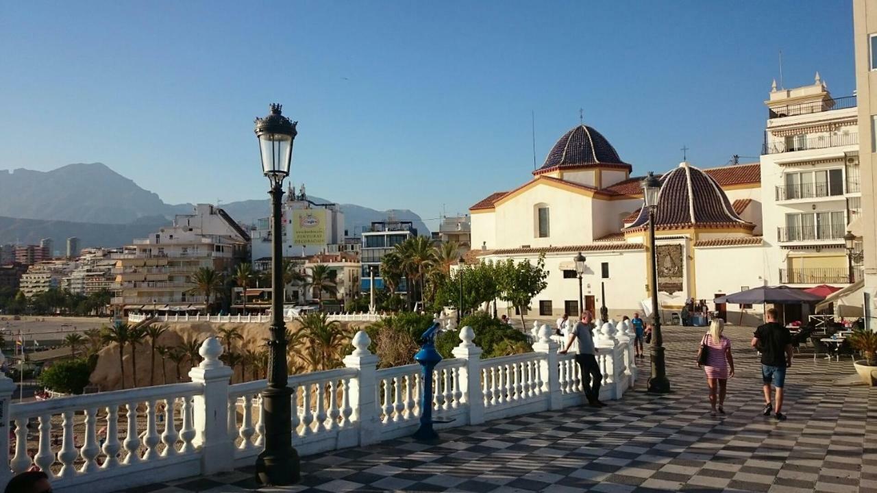 Best View - Welcome Penthouse Apartamentos Karola Benidorm Bagian luar foto